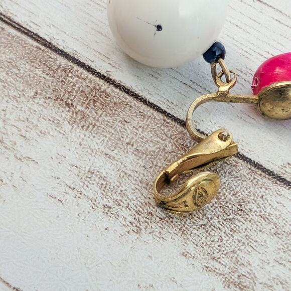 Vintage Clip On Earrings - Red & Off White Ball Dangle - Picture 6 of 10